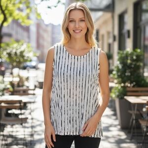 Cocomo Stylish Black and White Women's Ruffled Top NWOT